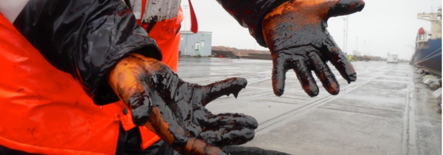 Oil pollution on hands