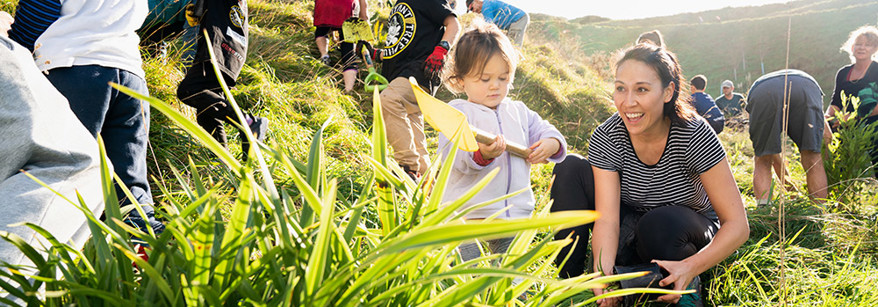 people planting